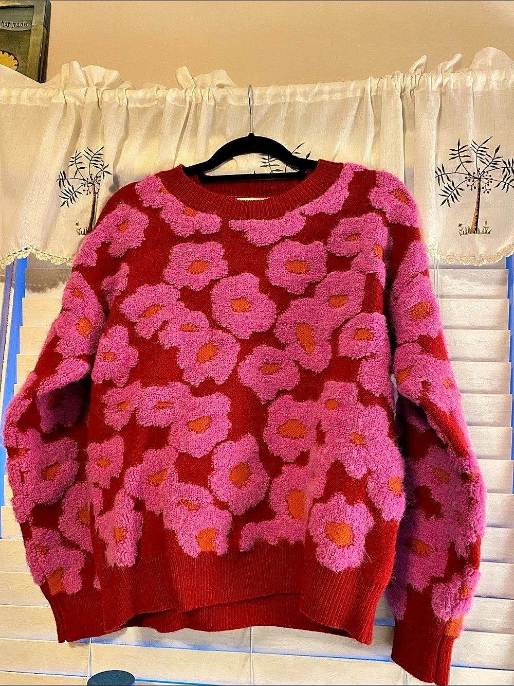Lovely Melody Floral Crew Neck Sweater in Red & Pink Size Large